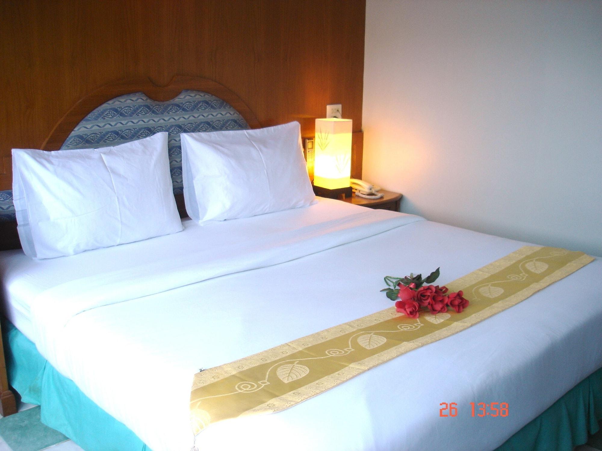 Lamai Inn Patong Exterior photo